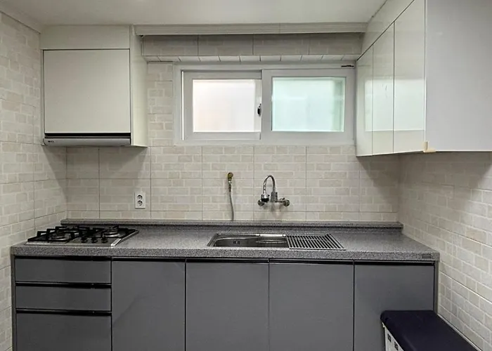 A Spacious Two-room Near Gangnam *